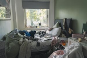 Lee más sobre el artículo Si tienes la casa siempre desordenada, la psicología tiene algo que decirte